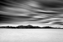 Fast Clouds on a Slow Desert